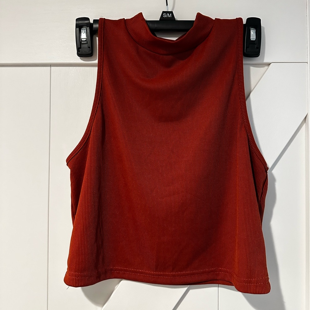 4 Crop Tops for $10
